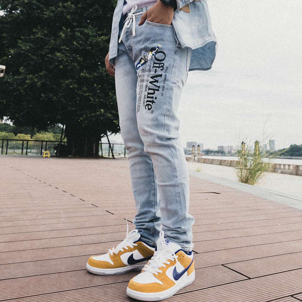 OFF WHITE